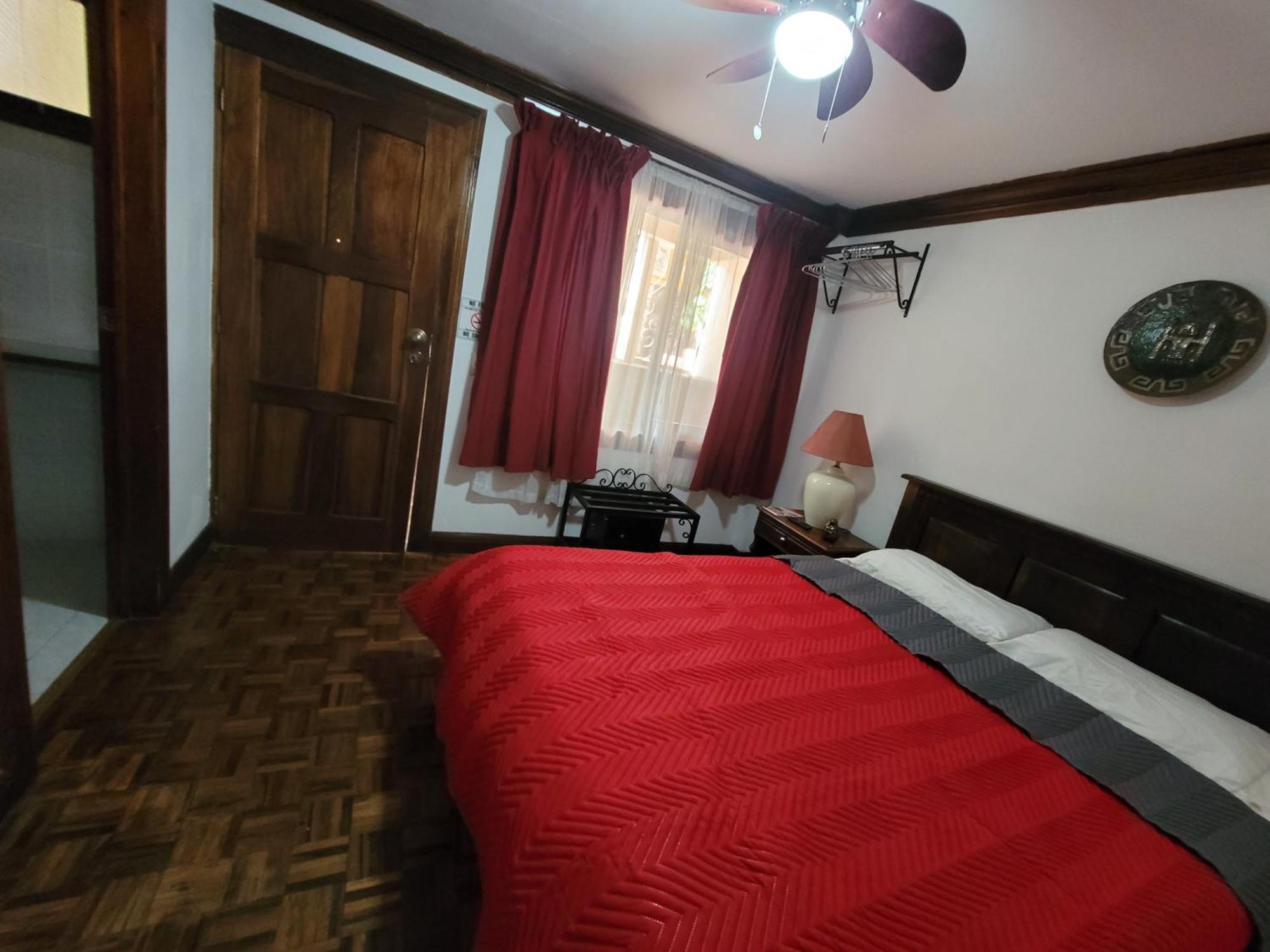Whiskey Barrel Otel San José Dış mekan fotoğraf