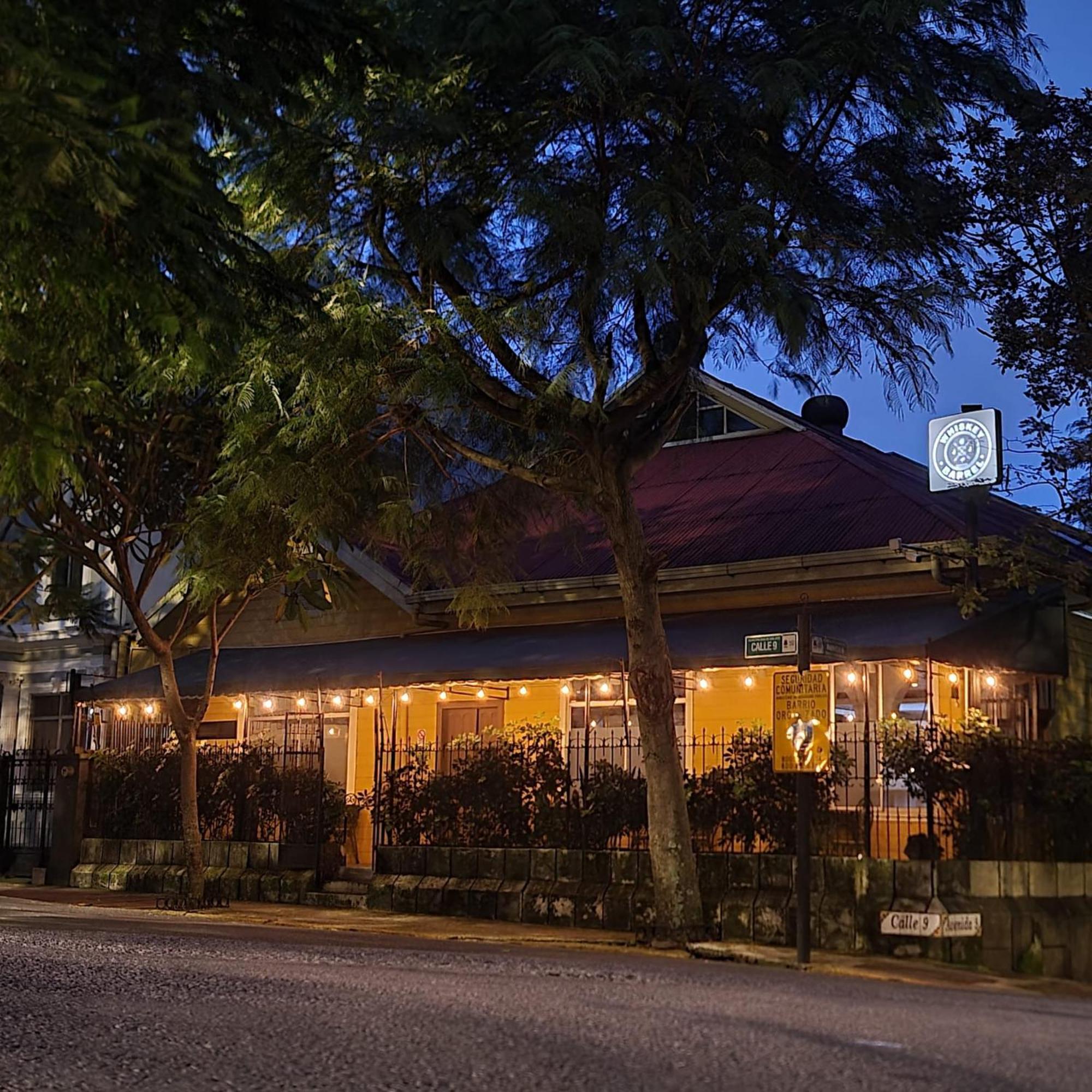 Whiskey Barrel Otel San José Dış mekan fotoğraf